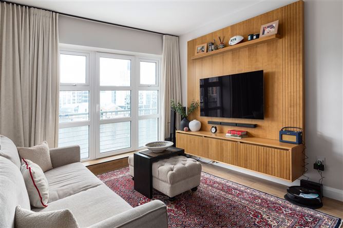 Photo 3 of 11 — 224 The Waterside, Block G, Charlotte Quay, Dublin 4
