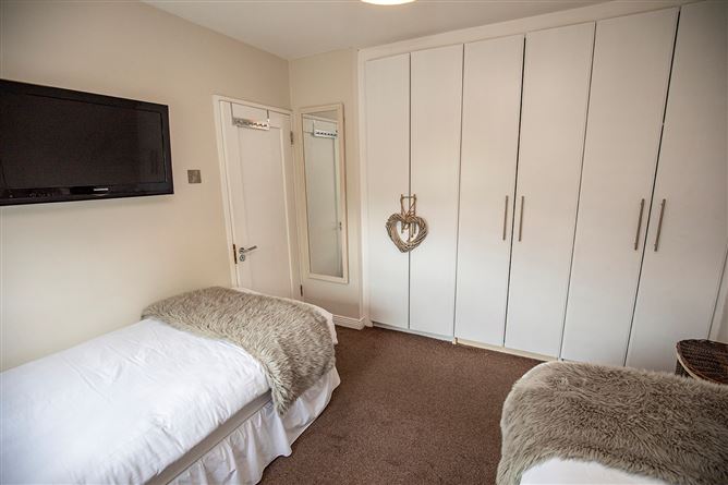 186 Charlemont, Drumcondra, Dublin 9