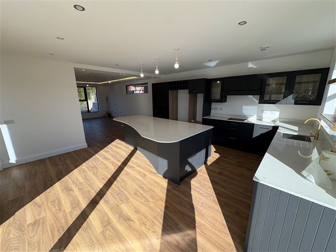 2 Cois Abhann, Coolcower, Macroom, Cork