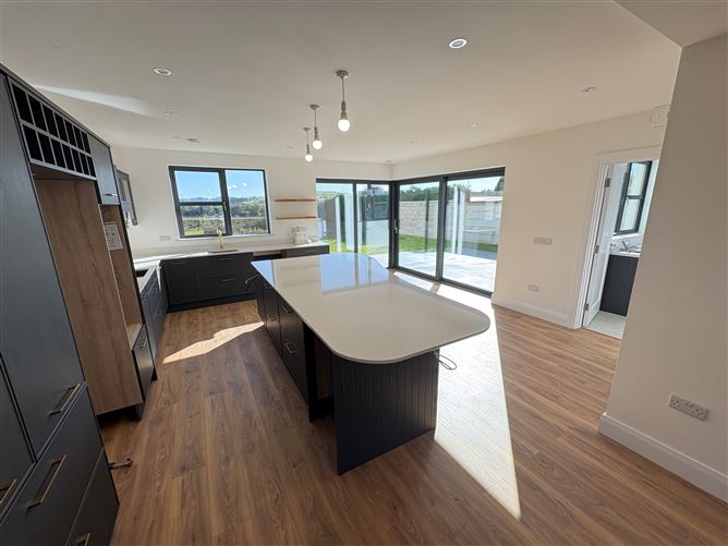 2 Cois Abhann, Coolcower, Macroom, Cork