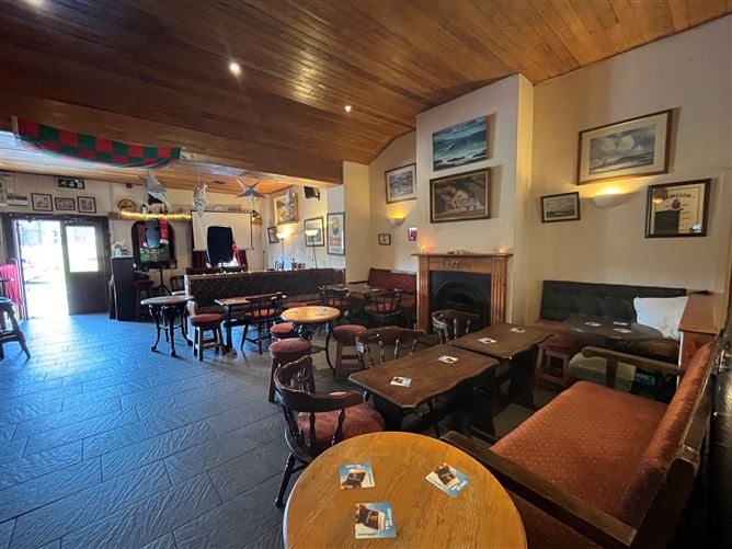 An Sionnach Rua, Bonnifinglas, Attymass, Ballina, Co. Mayo