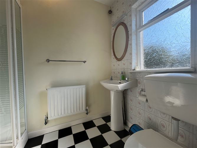 An Sionnach Rua, Bonnifinglas, Attymass, Ballina, Co. Mayo