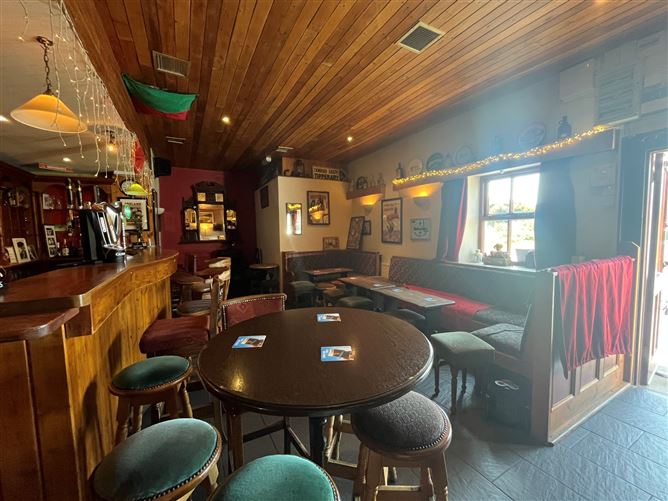 An Sionnach Rua, Bonnifinglas, Attymass, Ballina, Co. Mayo