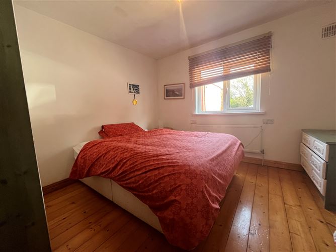 An Sionnach Rua, Bonnifinglas, Attymass, Ballina, Co. Mayo