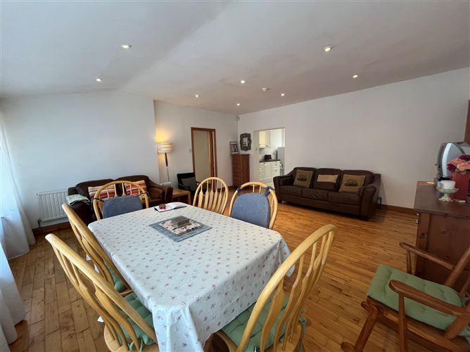 An Sionnach Rua, Bonnifinglas, Attymass, Ballina, Co. Mayo