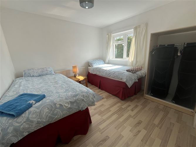 An Sionnach Rua, Bonnifinglas, Attymass, Ballina, Co. Mayo