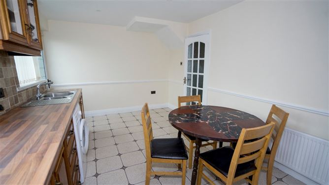 33 Ashbrook, Dundalk, Co. Louth