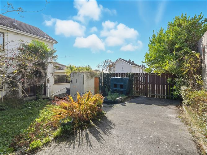 7 Murrough Drive, Renmore, Galway City
