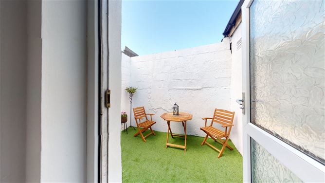 11 Meath Square, The Liberties, Dublin 8