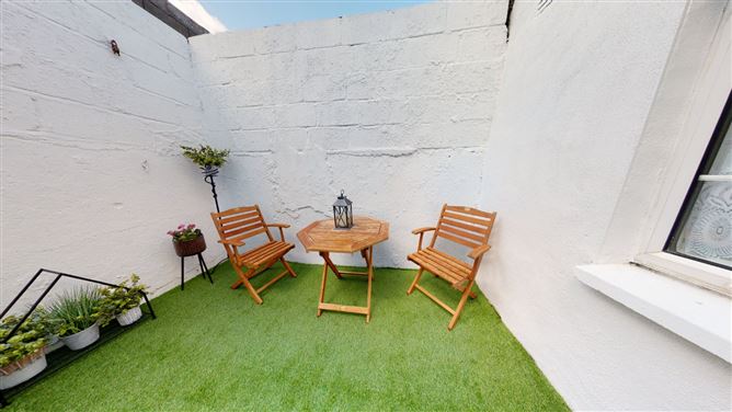 11 Meath Square, The Liberties, Dublin 8