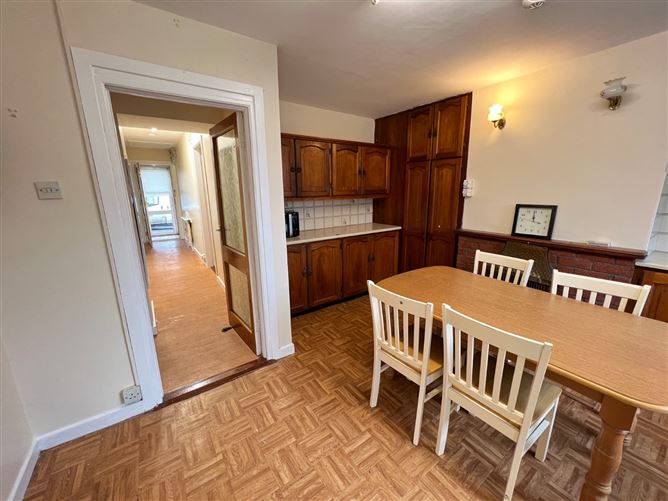 1 Mountain Road, Cahir, Co. Tipperary