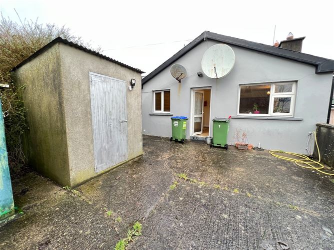 1 Mountain Road, Cahir, Co. Tipperary
