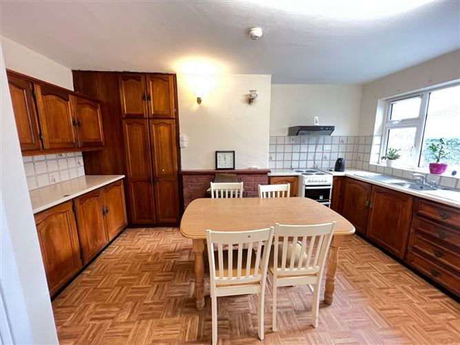 1 Mountain Road, Cahir, Co. Tipperary