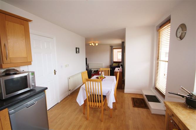 9 Hansted Way, Lucan, Co. Dublin