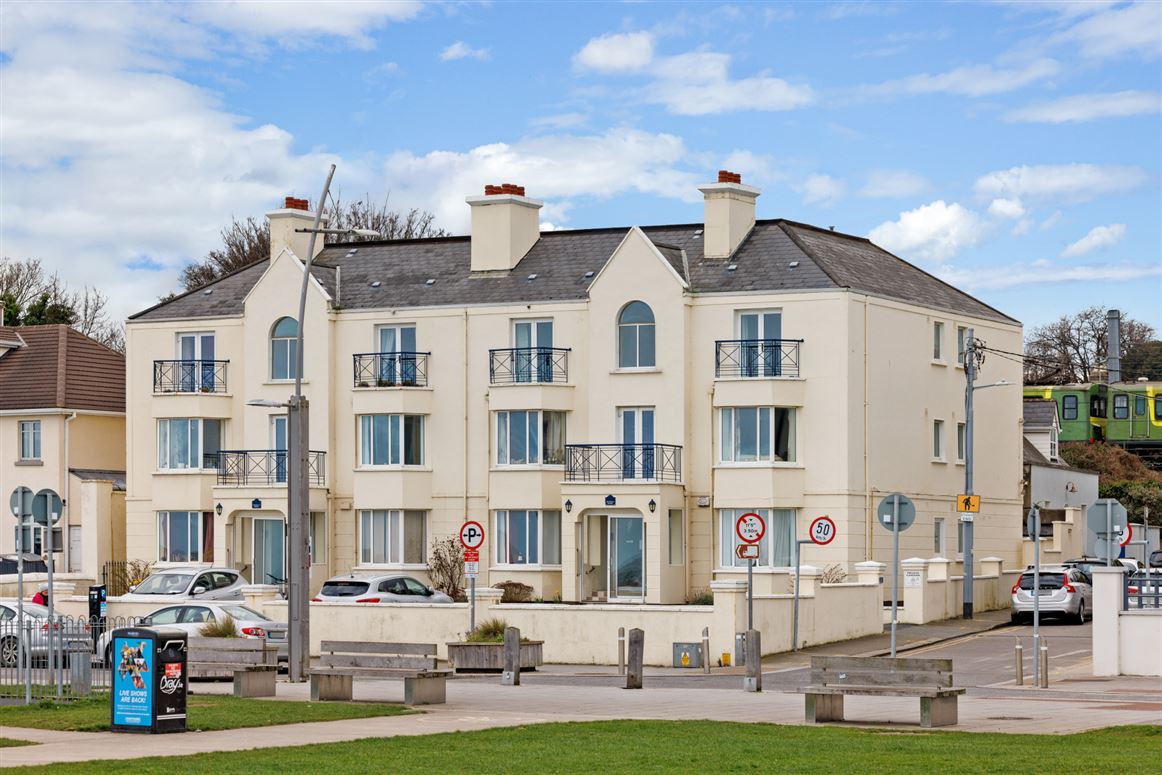 6 Martello Manor, Strand Road, Bray, Co. Wicklow