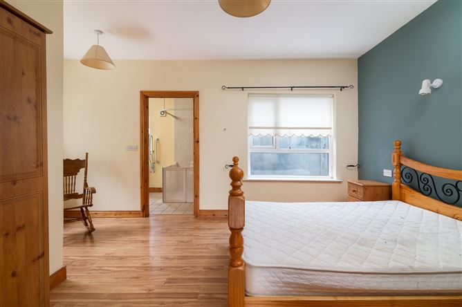 68 Pearse Park, Tullamore, Co. Offaly