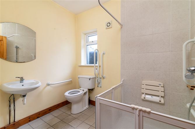 68 Pearse Park, Tullamore, Co. Offaly