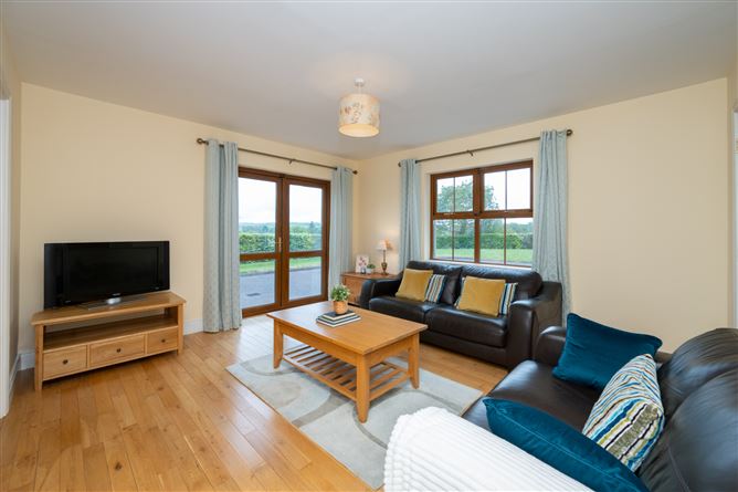 2 Knockaneowen, Coachford, Co. Cork