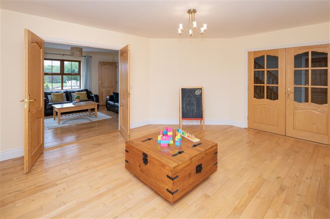 2 Knockaneowen, Coachford, Co. Cork