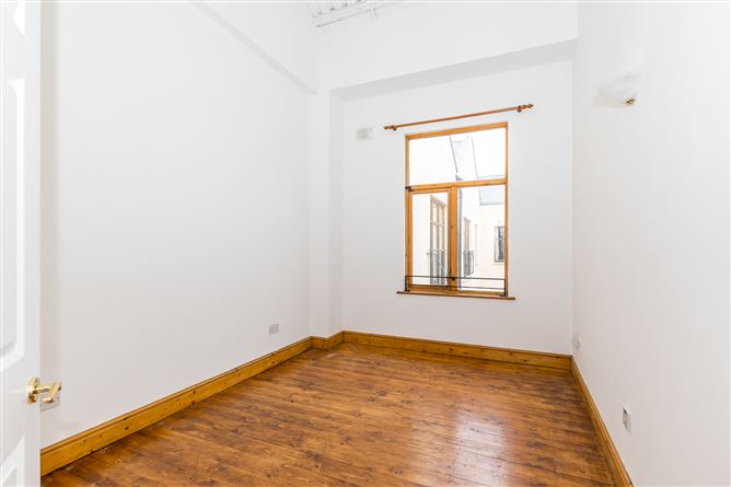 Apartment 65 The Wintergarden, Pearse Street, South City Centre, Dublin 2