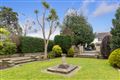10 Silchester Court