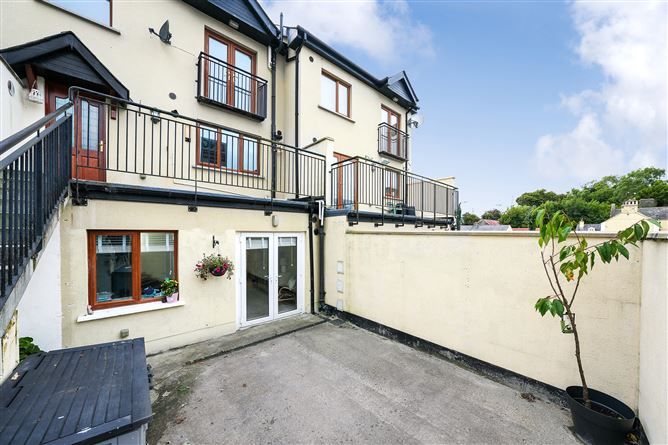 6 Cruises Hall, Naul, Co. Dublin