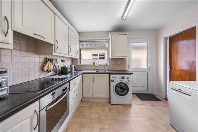 33 Gorey Hill, Gorey, County Wexford