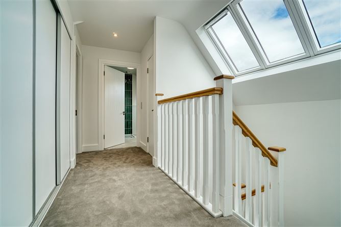 Photo 13 of 22 — 1A Sweetbriar Lane, Kilmacud, Dublin 14