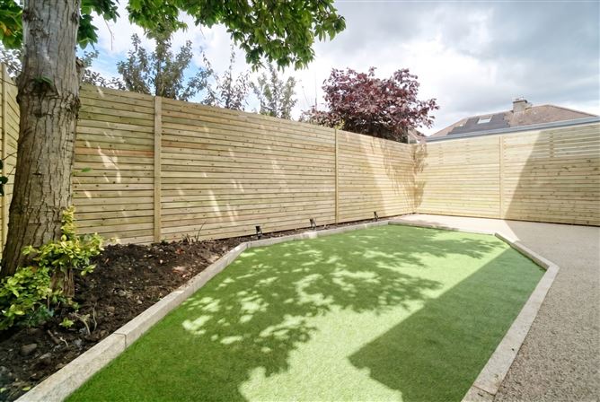 Photo 9 of 22 — 1A Sweetbriar Lane, Kilmacud, Dublin 14