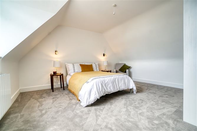 Photo 14 of 22 — 1A Sweetbriar Lane, Kilmacud, Dublin 14