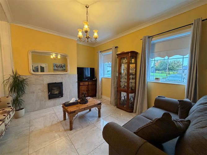 8 Laburnum Square, North Road, Drogheda, Co. Louth