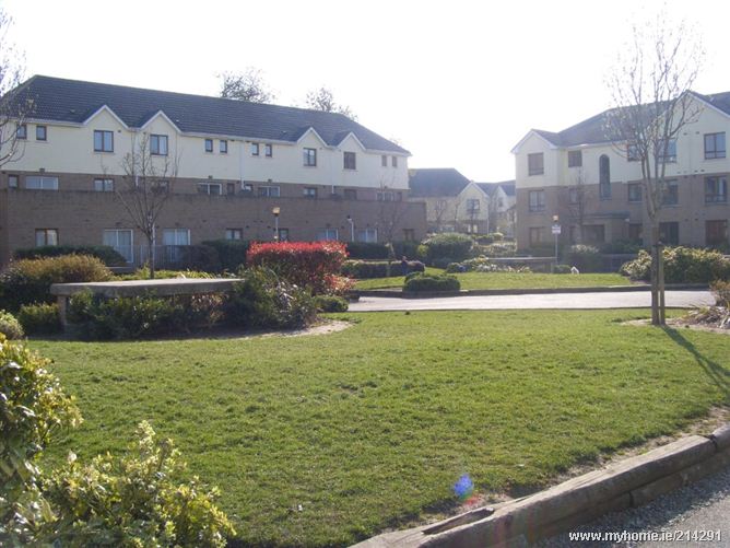 Photo 7 of 7 —  THE SQUARE, LARCHILL, Santry,  Dublin 9