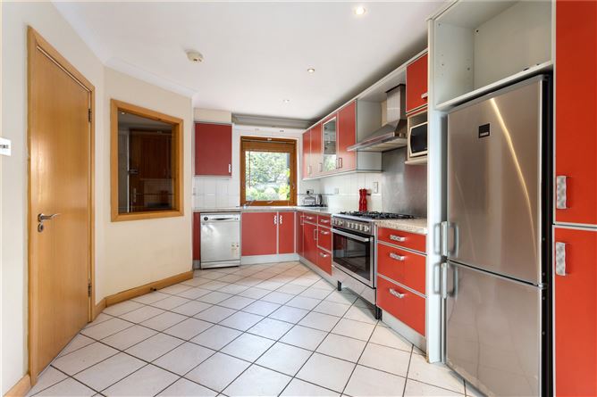 5 Dunbur, Brookvale Road, Donnybrook, Dublin 4