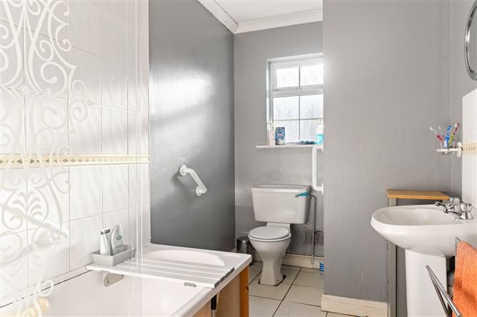 26 Landsdowne Valley Park, Drimnagh, Dublin 12