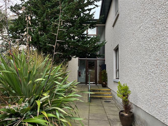 20 The Quarry, Carrickhill Road Upper, Portmarnock, Dublin