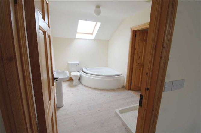 3 Barrack Road,, Bangor Erris, Mayo