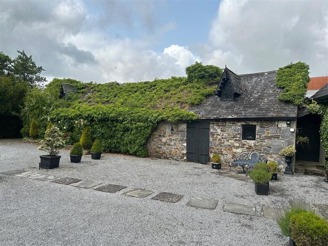 Twin Oaks, Kilbreedy, Killenaule, Tipperary
