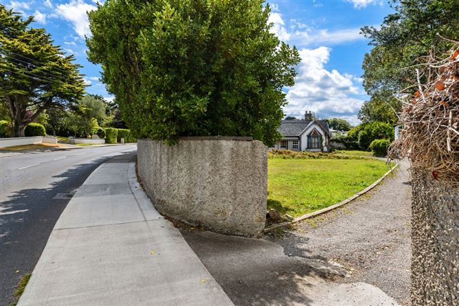 Photo 25 of 39 — Ashville, 20 Thormanby Road, Howth, County Dublin