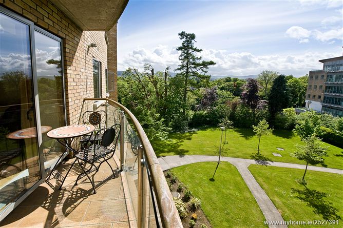 66 The Oaks, Rockfield, Dundrum,   Dublin 14