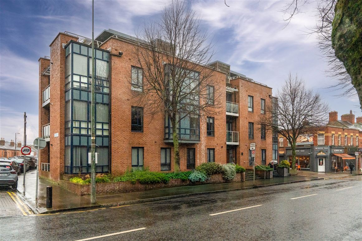 2 Valencia House, North Circular Road, Dublin 7