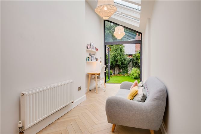 4 Castle Court, Whitehall Road, Churchtown, Dublin 14