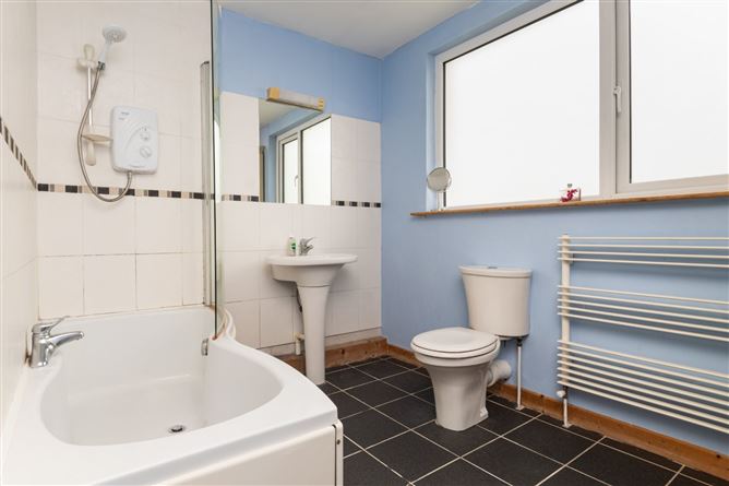14 Limekiln Park, Manor Estate, Terenure, Dublin 12