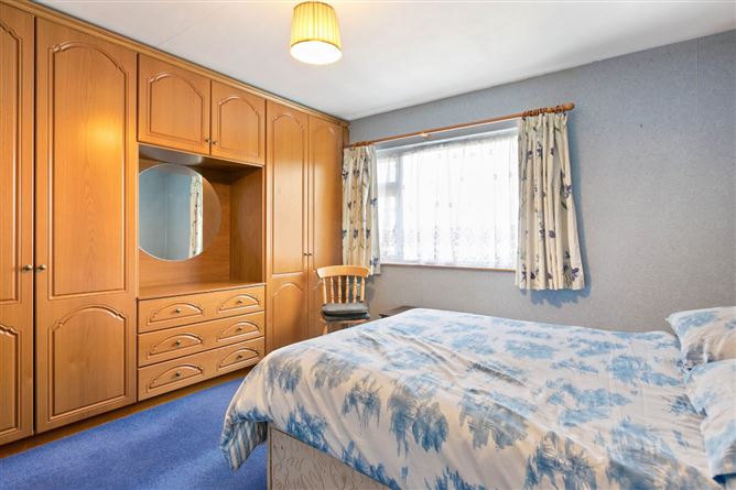 14 Meadow View, Churchtown, Dublin 14