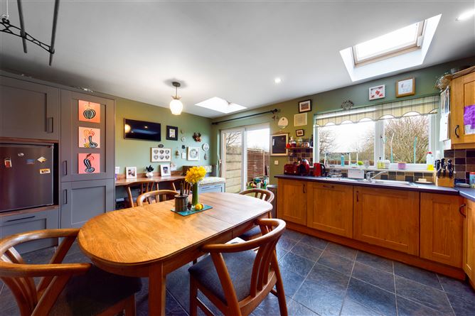 25 Cois Na Bearu, Graiguenamanagh, Kilkenny