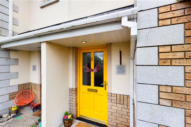 25 Cois Na Bearu, Graiguenamanagh, Kilkenny