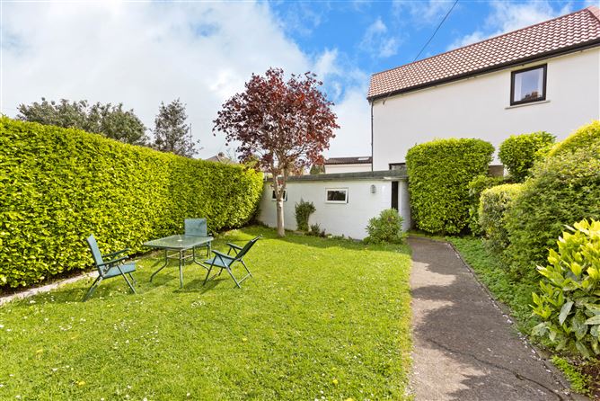 8 Meadow Villas, Churchtown, Dublin 16