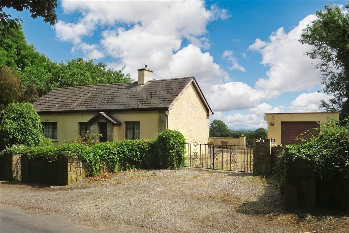 Fiddane, Charleville, Co. Cork Sherry Fitzgerald (Derry) Walsh