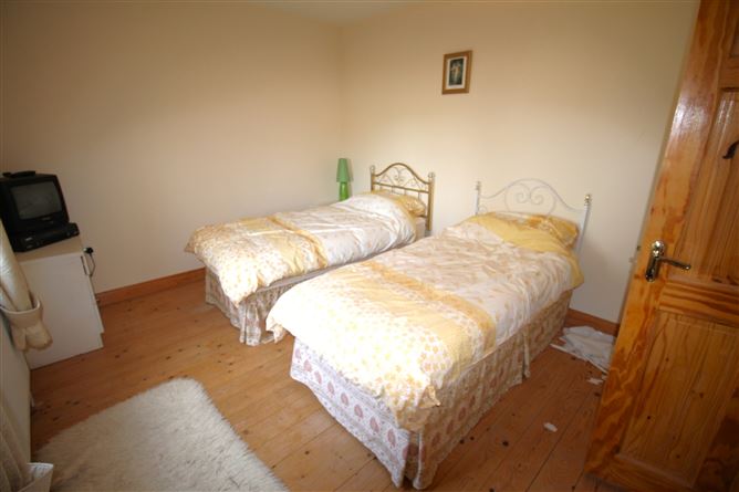 "Topaz House" Ballintim, Camolin, Wexford