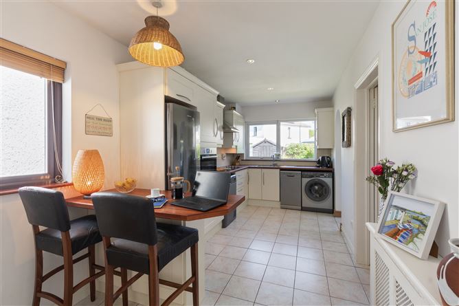 9 Glenbourne Close, Leopardstown, Dublin 18