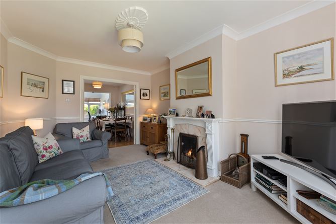 9 Glenbourne Close, Leopardstown, Dublin 18